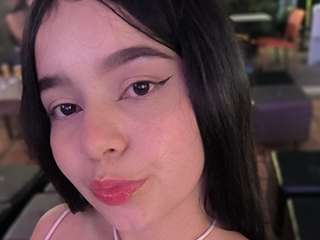 MOLLYDOLCE amateur webcam photo