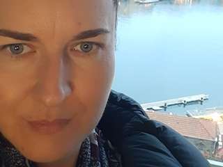 NADIAWOMEN amateur webcam photo