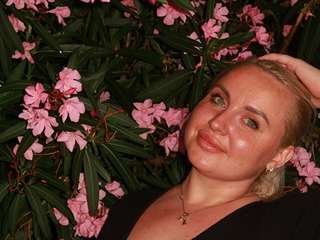 ZLATKOVNA amateur webcam photo
