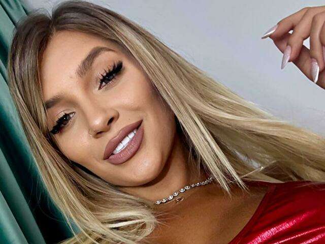 LOREHOTTIE free sexy photo