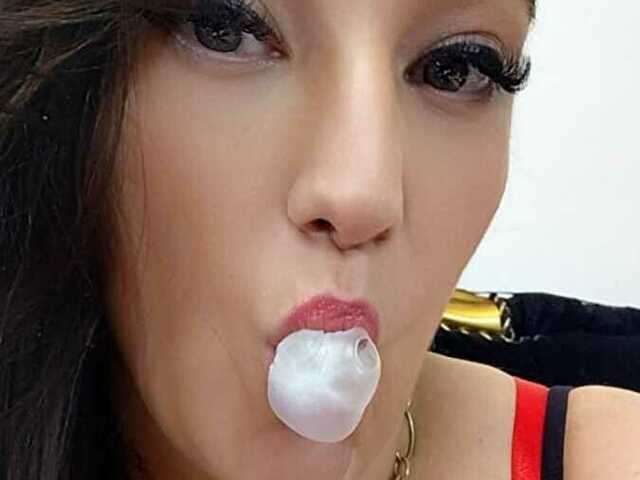 VANESASQUIRT free sexy photo