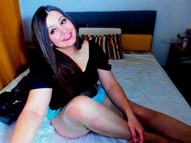 MONICAPINUP free sexy photo