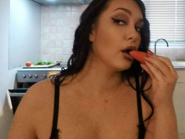 SELINAKYLLA free hard sexy photo