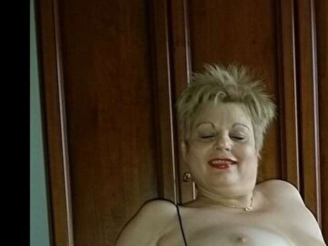 SEXYLOLA63 free hard sexy photo