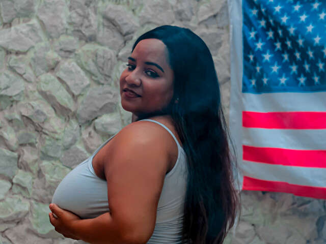 DAJANAAROAX free hard sexy photo
