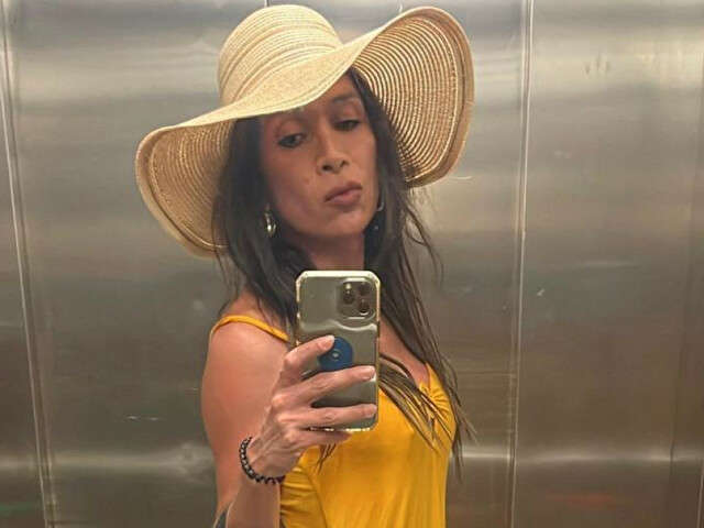 LATINTRANS free sexy photo