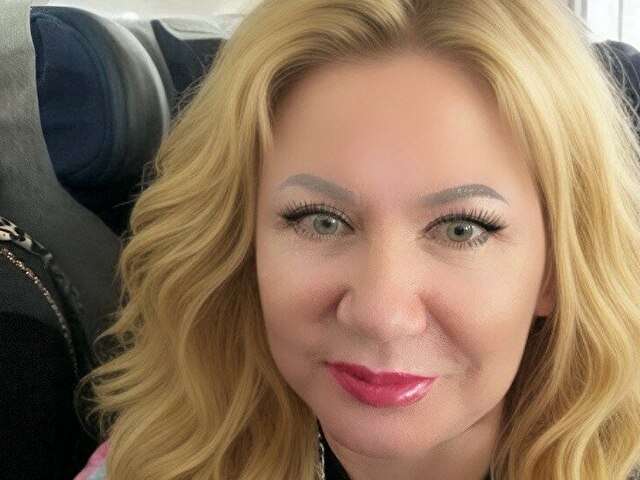 HORNYSTEPMOM free sexy photo