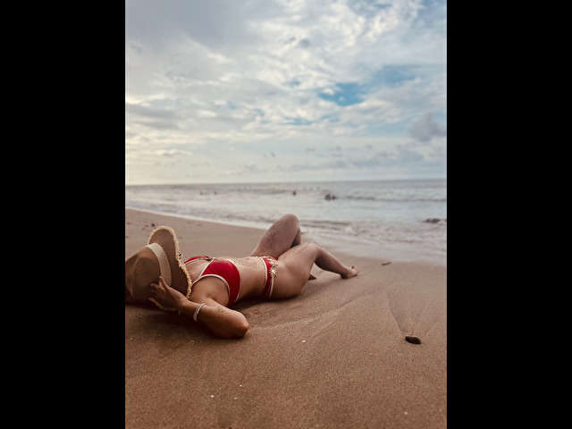 ABBYDYMOND free sexy photo