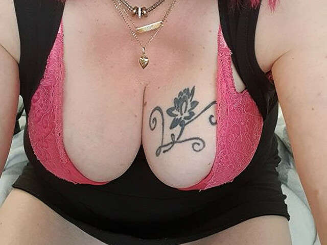 LIANNE free hard sexy photo