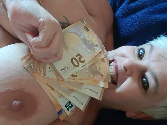 LINDAH free hard sexy photo