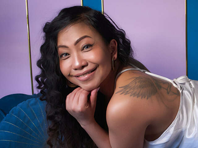 ELYAQUIN free sexy photo