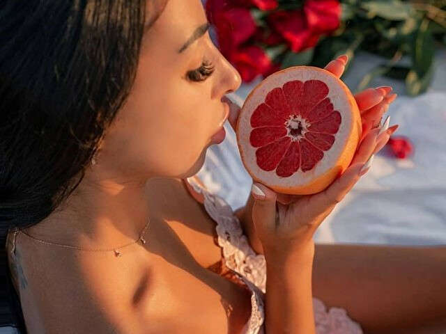 MILENAWOLF free sexy photo