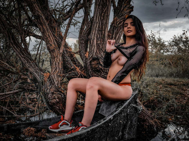 ASHLYCHLOE free hard sexy photo