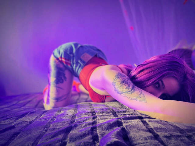 LARAROMANOV free sexy photo