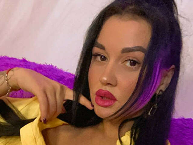 DIVINEKIM free sexy photo