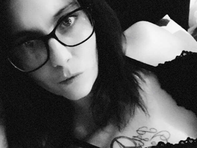 SEXYLILY02 free sexy photo
