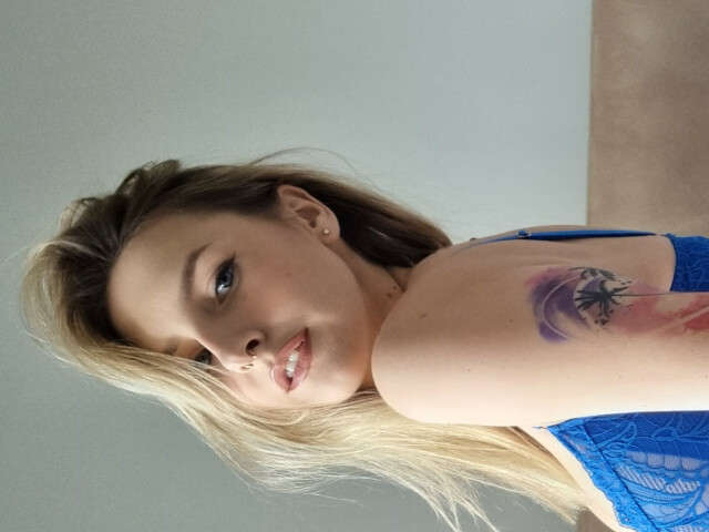 ILUSIONCATSX free sexy photo