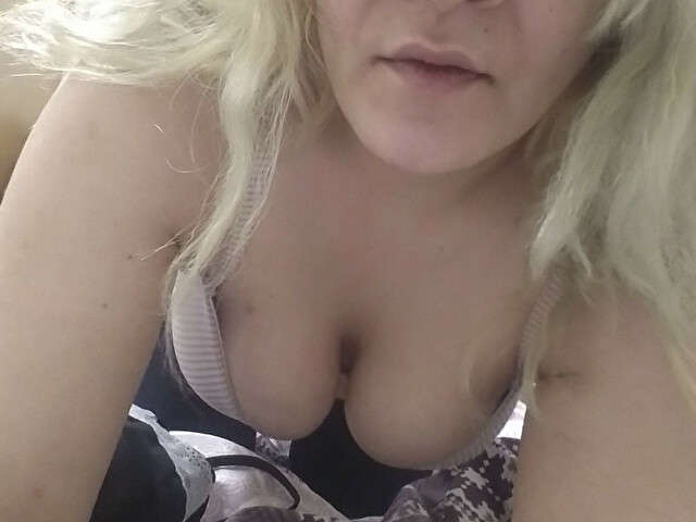 KITTYGEYSER free sexy photo