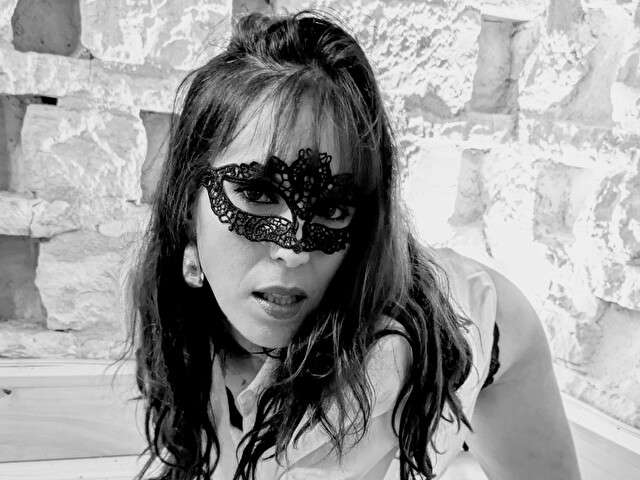 BAMBIIE free sexy photo