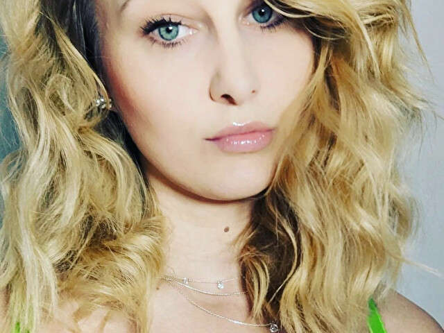 NATASHAROUGE free sexy photo