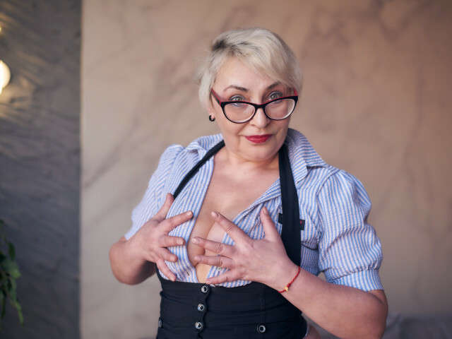 IRENROBINSON free hard sexy photo