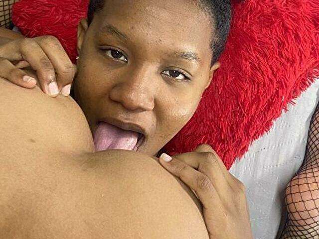 LAURAGREEN free hard sexy photo
