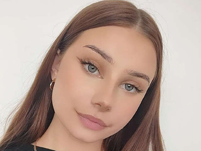 EMILYBELLE free sexy photo