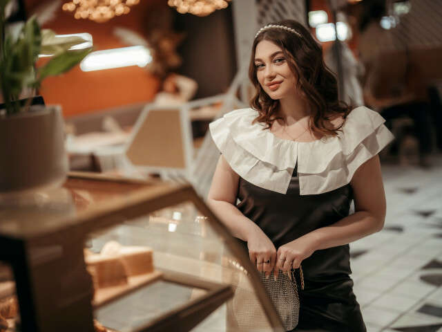 SENSITIVEEE free sexy photo