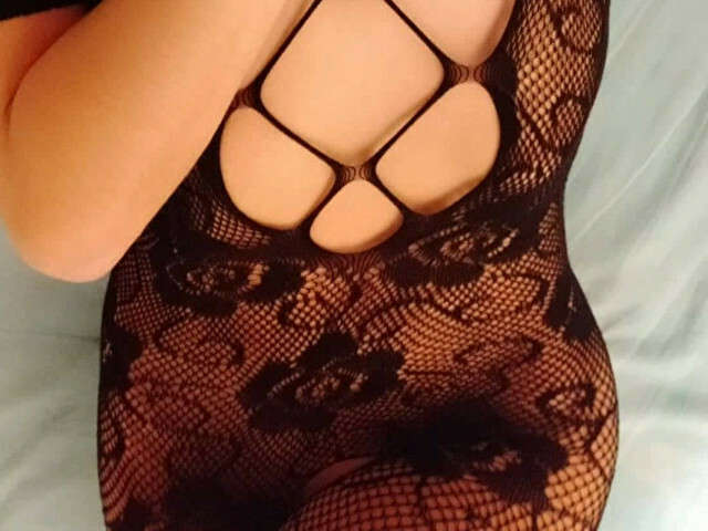ISADELIRIOUS free sexy photo