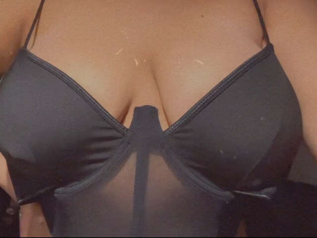 SANDRINEXX free sexy photo