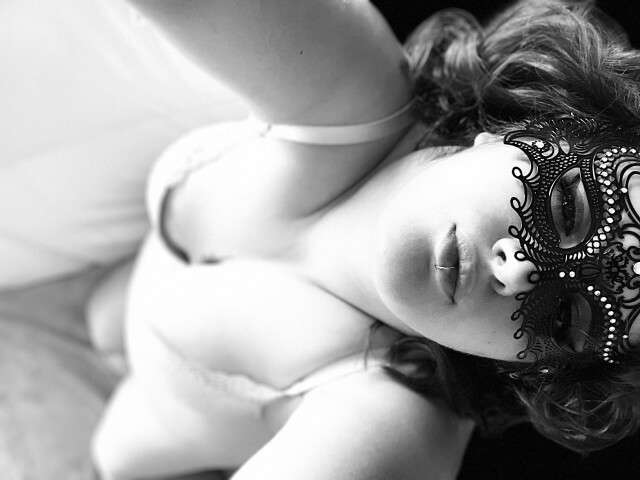 MOLLYS free hard sexy photo