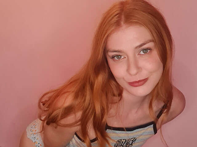 ROBYNREDHEAD free sexy photo