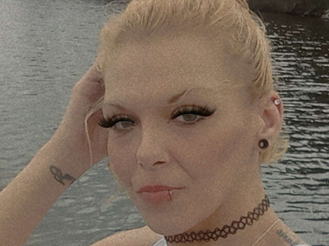 KITTEN420 free sexy photo