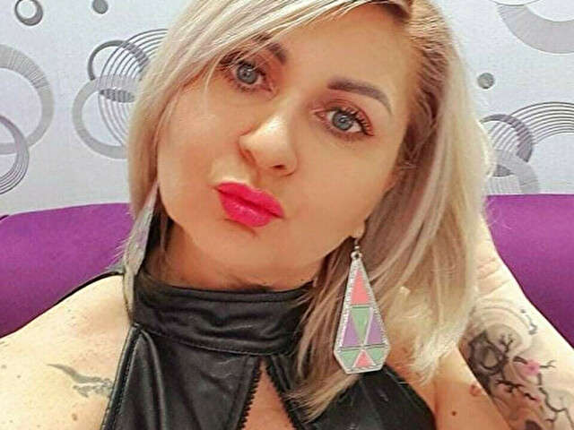 PUSSYEVELY free sexy photo