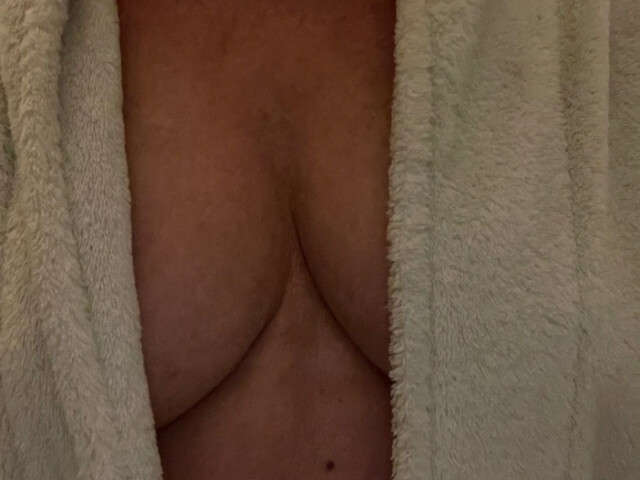TIRZA1 free sexy photo