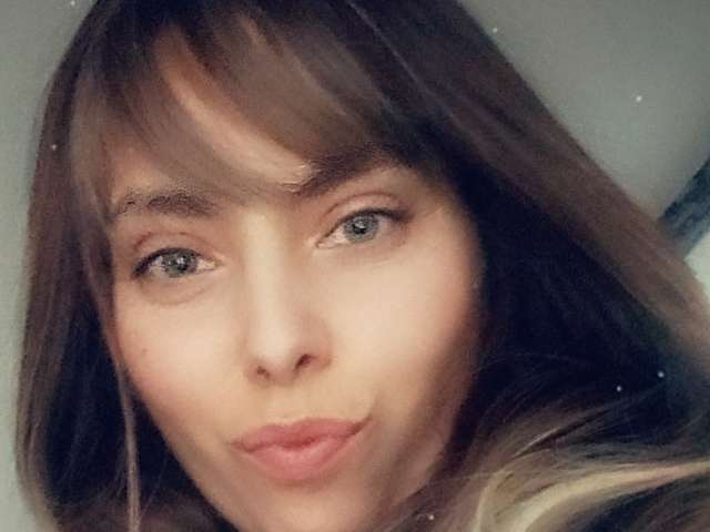 LADYXKRIKRI free sexy photo