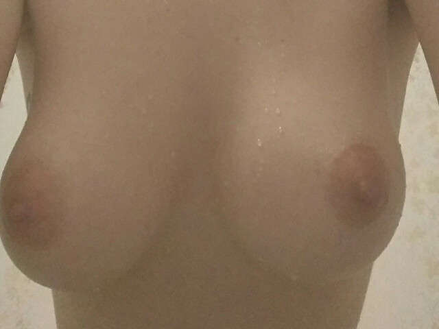 ADELFIASEX30 free hard sexy photo