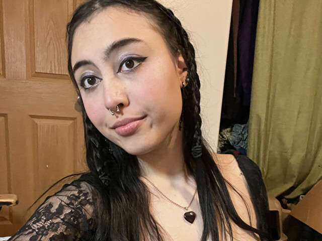 GODDESSELLEY free sexy photo