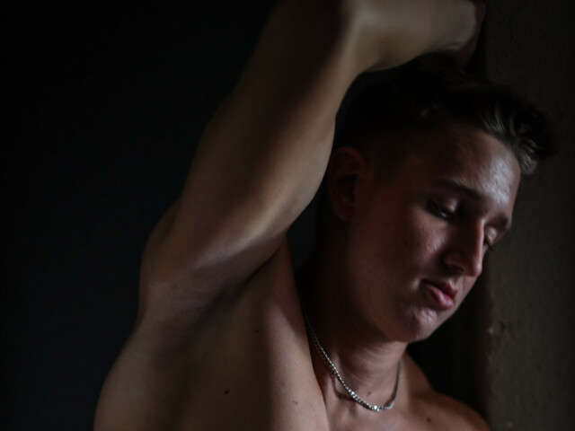 CHRISTIANL free sexy photo