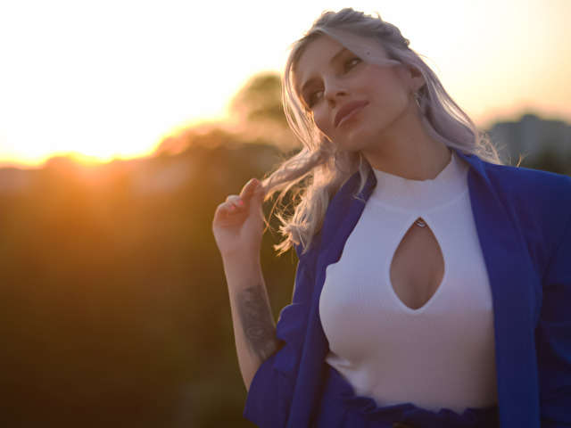 FIERCEFOX free sexy photo