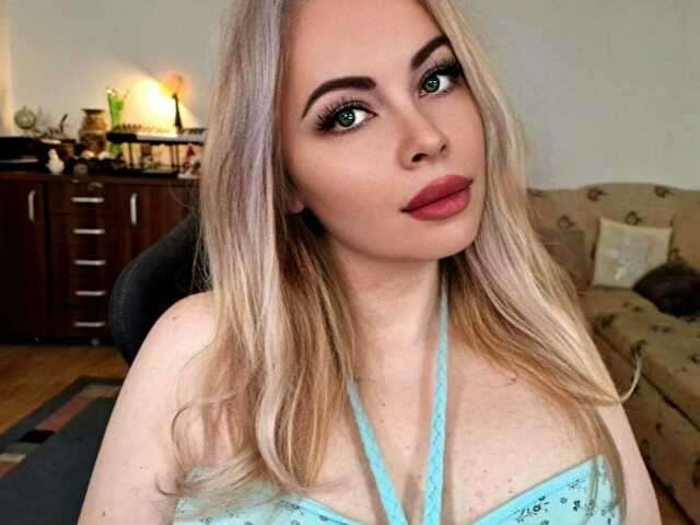 LYNN41 free sexy photo