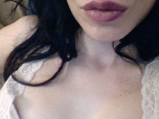 GRETYJUNE free sexy photo
