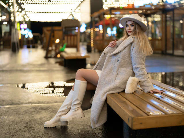 LOVECHARIOT free hard sexy photo