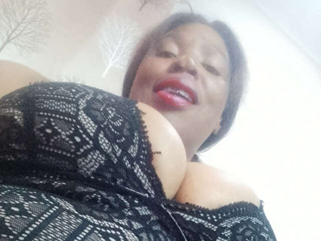 CHUBBYQUEEN free sexy photo