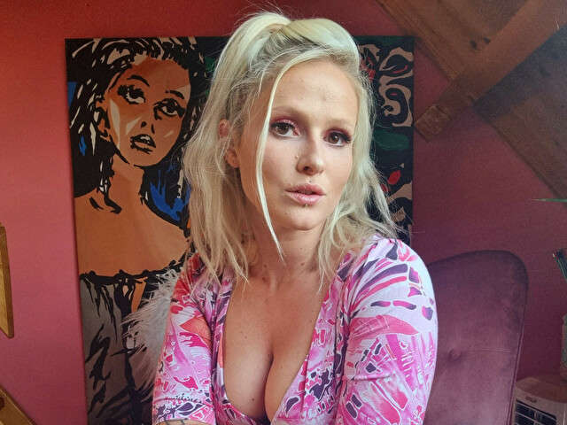 MELICIOUSSS free sexy photo