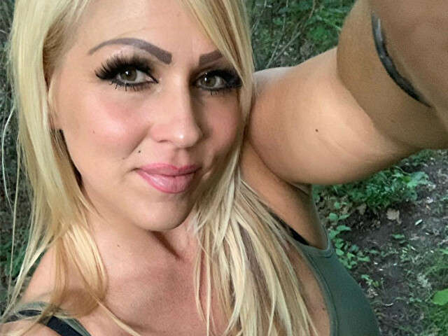 DAISYFOREST free sexy photo
