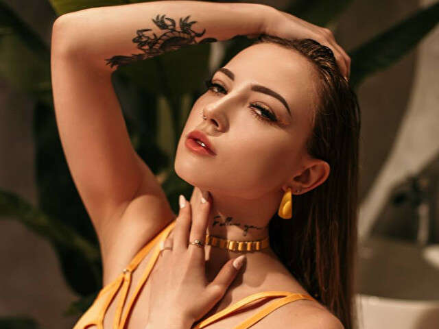 EVELINAMOOR free sexy photo