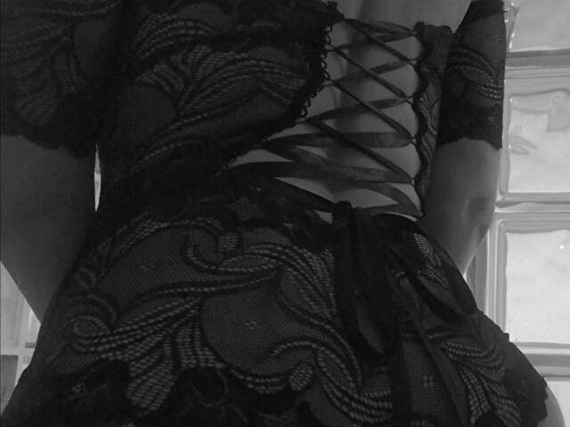 ZELIE8 free sexy photo