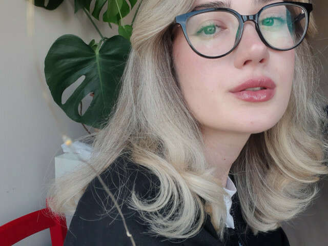 CINDYCLASSY free sexy photo