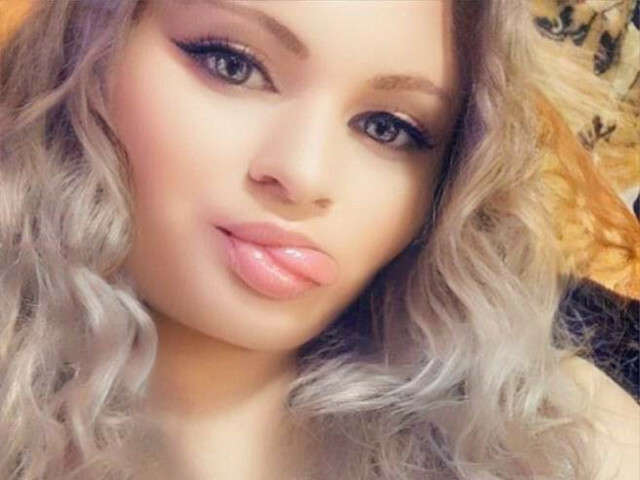 JULIAHARRYSS free hard sexy photo